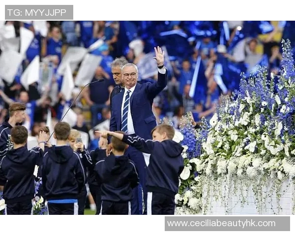 广东宏远逆转山东队赢得2020总决赛冠军球迷狂欢场面引爆全城 广东宏远逆转山东队赢得2020总决赛冠军球迷狂欢场面引爆全城