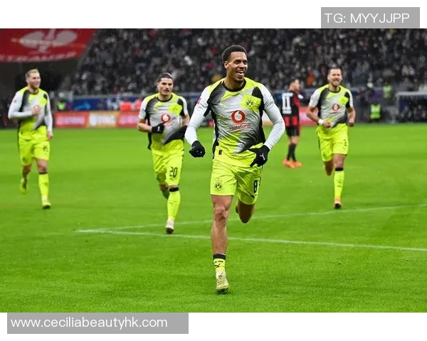 多特蒙德征战斗志高昂，德甲霸主凯旋归来称霸德国足坛